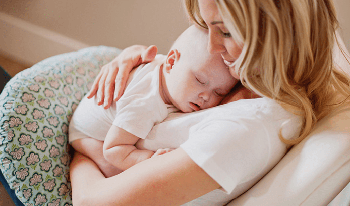 علائم گرسنگی نوزاد