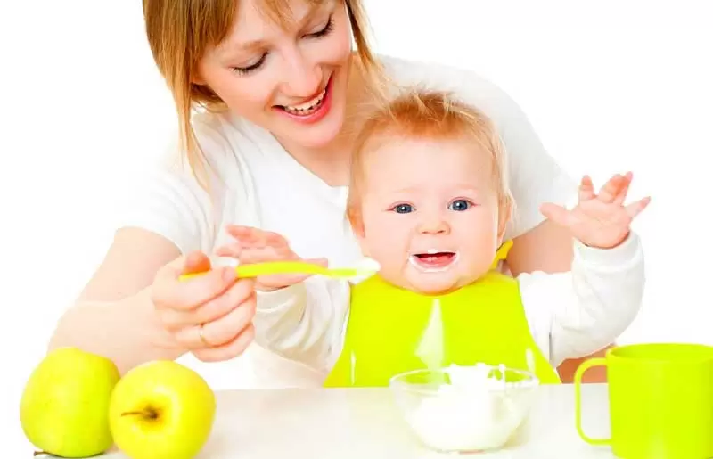 تغذیه نوزاد