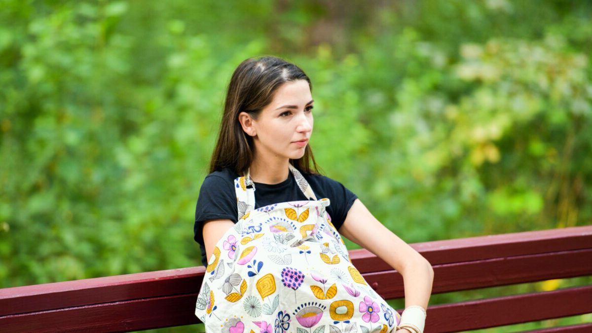 کاور شیردهی نوزاد