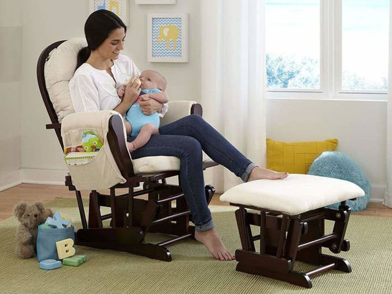 صندلی شیردهی مادر