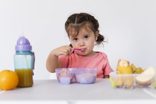 خرید ظروف غذا خوری کودک