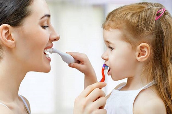 شروع مسواک زدن کودک