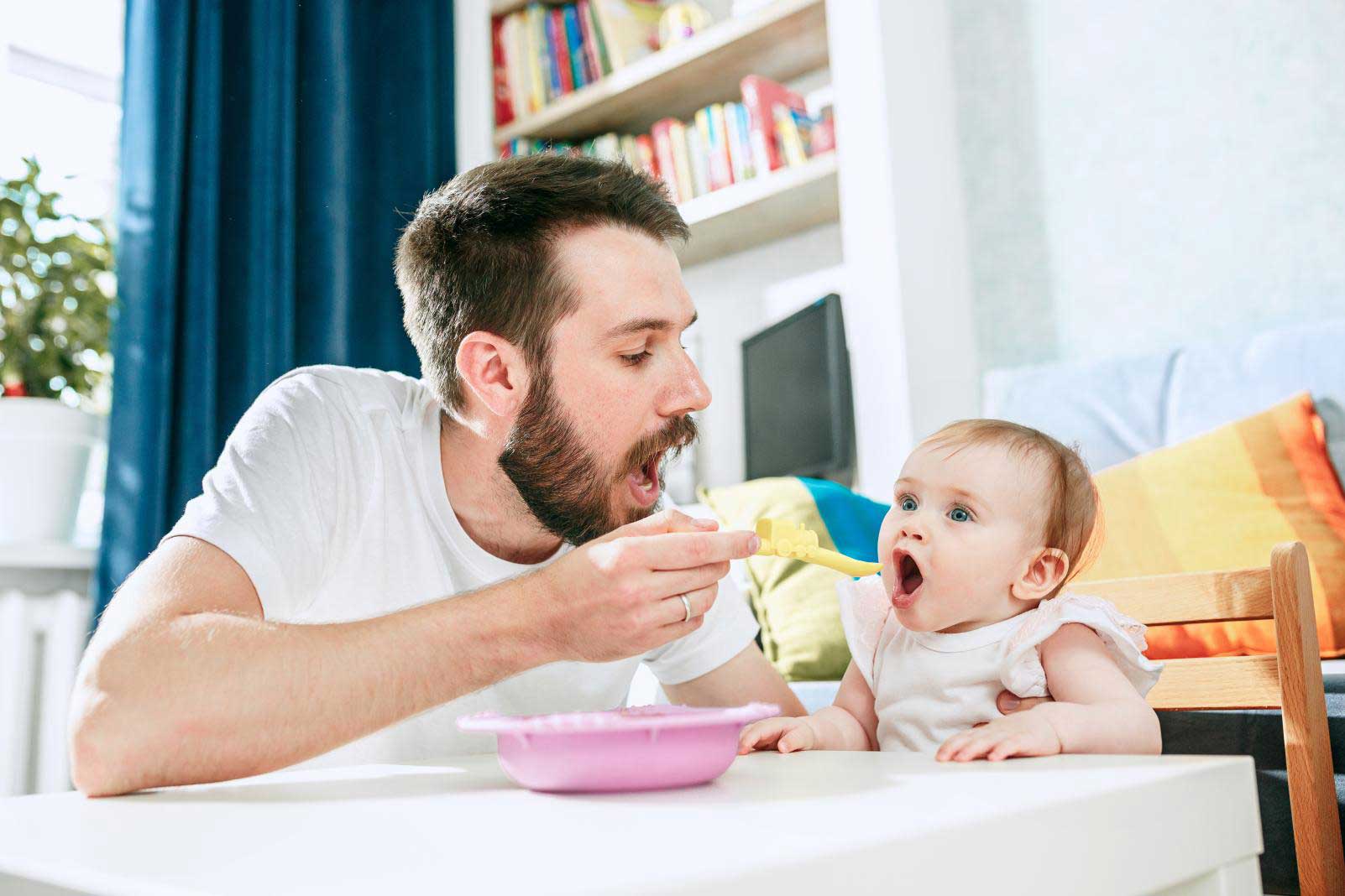 شروع غذای کمکی کودک