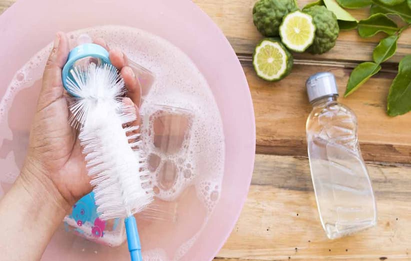 آموزش شستن شیشه شیر نوزاد