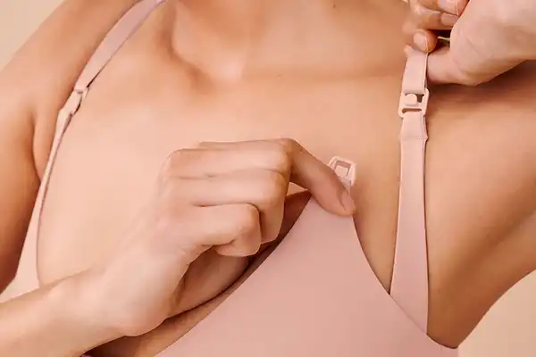 فواید استفاده از سوتین شیردهی