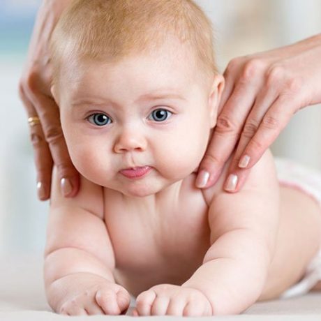 مزایای ماساژ نوزاد