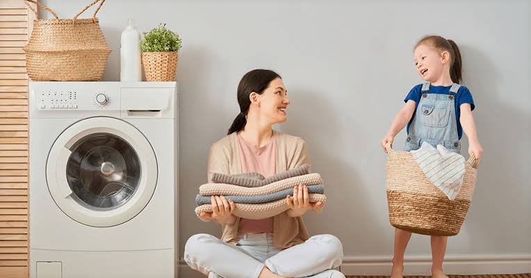 شستن لباس نوزاد، با دست یا ماشین لباسشویی
