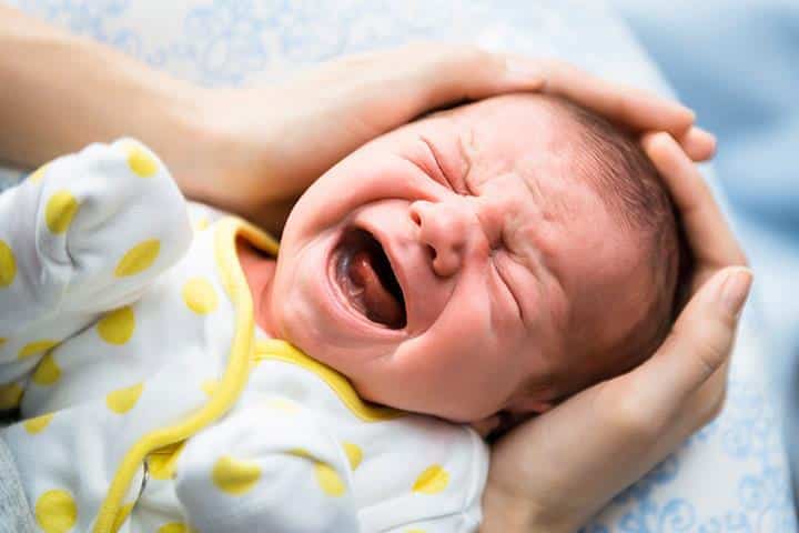 تشخیص درد کولیک نوزاد