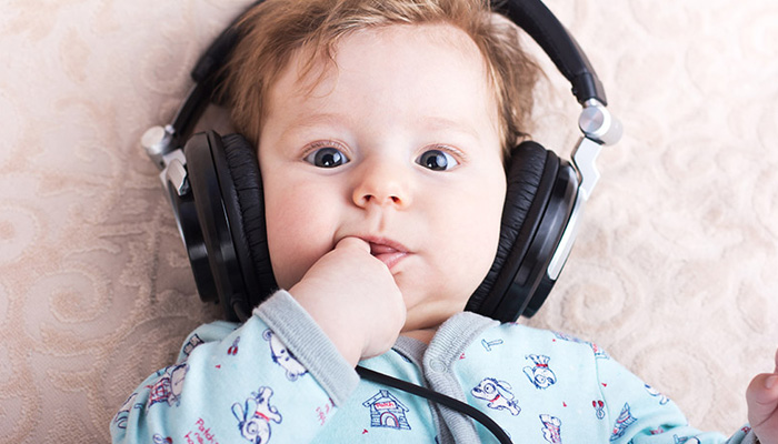 فواید موسیقی و آهنگ برای نوزاد